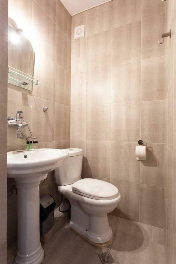 Wehost Apartment On A Colorful Street Tbilisi Esterno foto