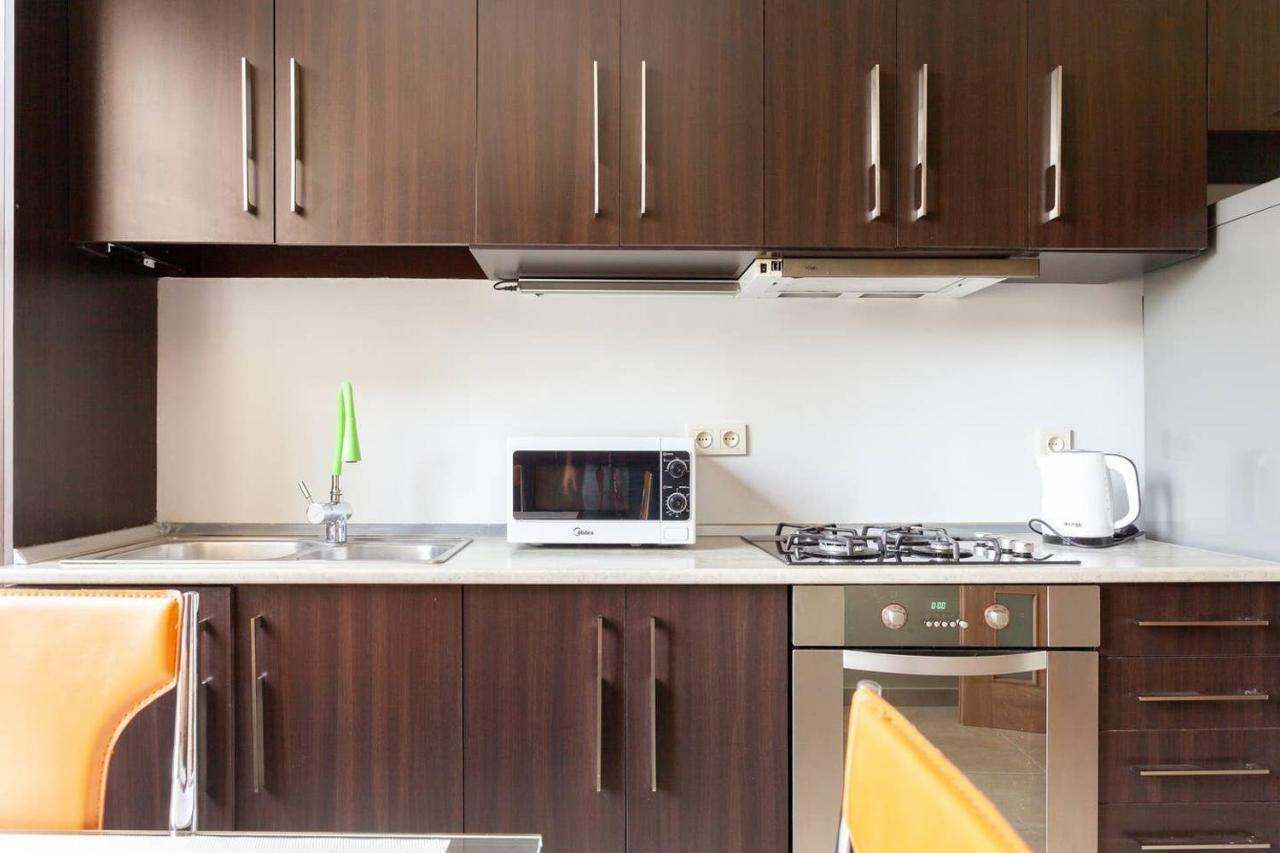 Wehost Apartment On A Colorful Street Tbilisi Esterno foto