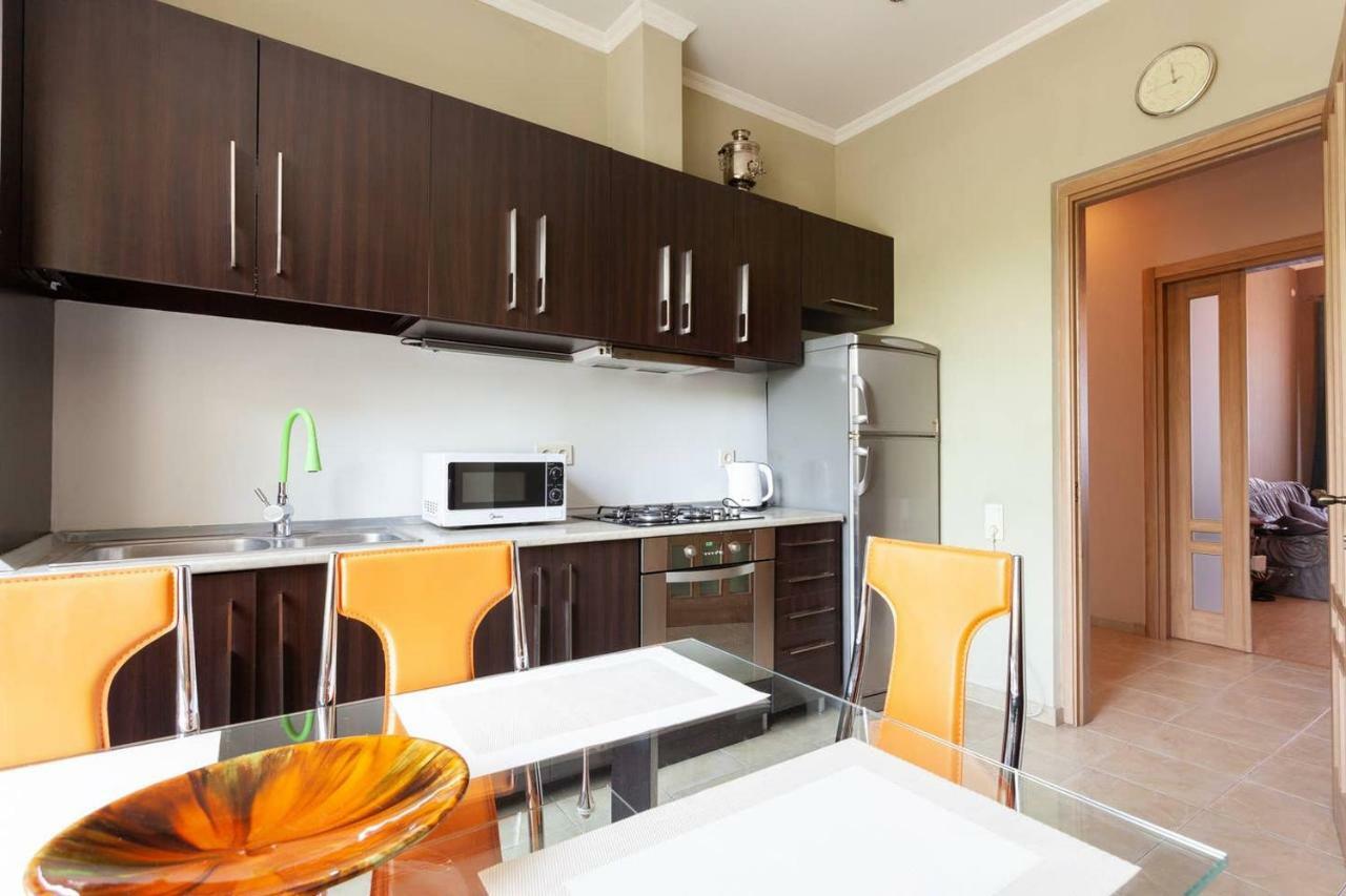 Wehost Apartment On A Colorful Street Tbilisi Esterno foto